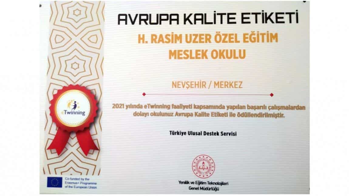 E-Twinning Avrupa ve Ulusal Kalite Etiketi Ödüllerini Aldık